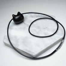 Charger l'image dans la galerie, Handmade Cute Wood Cat Necklace - airlando