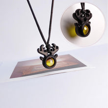 Lade das Bild in den Galerie-Viewer, Wood Elk Pendant Necklace - airlando