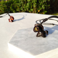 Lade das Bild in den Galerie-Viewer, Wood Horse Pendant Necklace - airlando