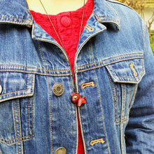Lade das Bild in den Galerie-Viewer, Wood Horse Pendant Necklace - airlando