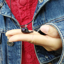 Lade das Bild in den Galerie-Viewer, Wood Whale Pendant Necklace - airlando