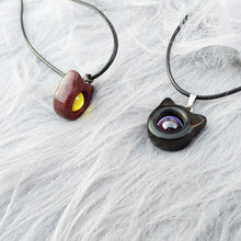 Lade das Bild in den Galerie-Viewer, Handmade Zircon Wood Cat Necklace - airlando