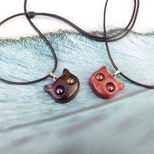 Charger l'image dans la galerie, Handmade Wood Carving Cat Necklace - airlando