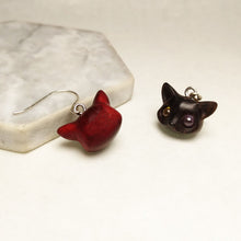 Lade das Bild in den Galerie-Viewer, Handmade Wood Fox Silver Earrings - airlando