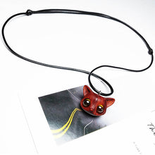Lade das Bild in den Galerie-Viewer, Handmade Cute Wood Fox Pendant Necklace - airlando