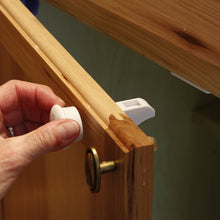 Charger l&#39;image dans la galerie, Serrures d&#39;armoire magnétiques (4 serrures + 1 clé)

