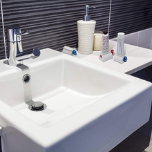 Lade das Bild in den Galerie-Viewer, Rolling Tube Toothpaste Squeezer - airlando
