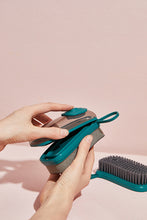Load image into Gallery viewer, Soap Dispensing Palm Brush - airlando
