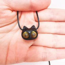 Lade das Bild in den Galerie-Viewer, Handmade Cute Wood Cat Pendant Necklace - airlando

