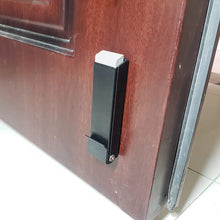 Lade das Bild in den Galerie-Viewer, Self Adhesive Door Stopper - airlando
